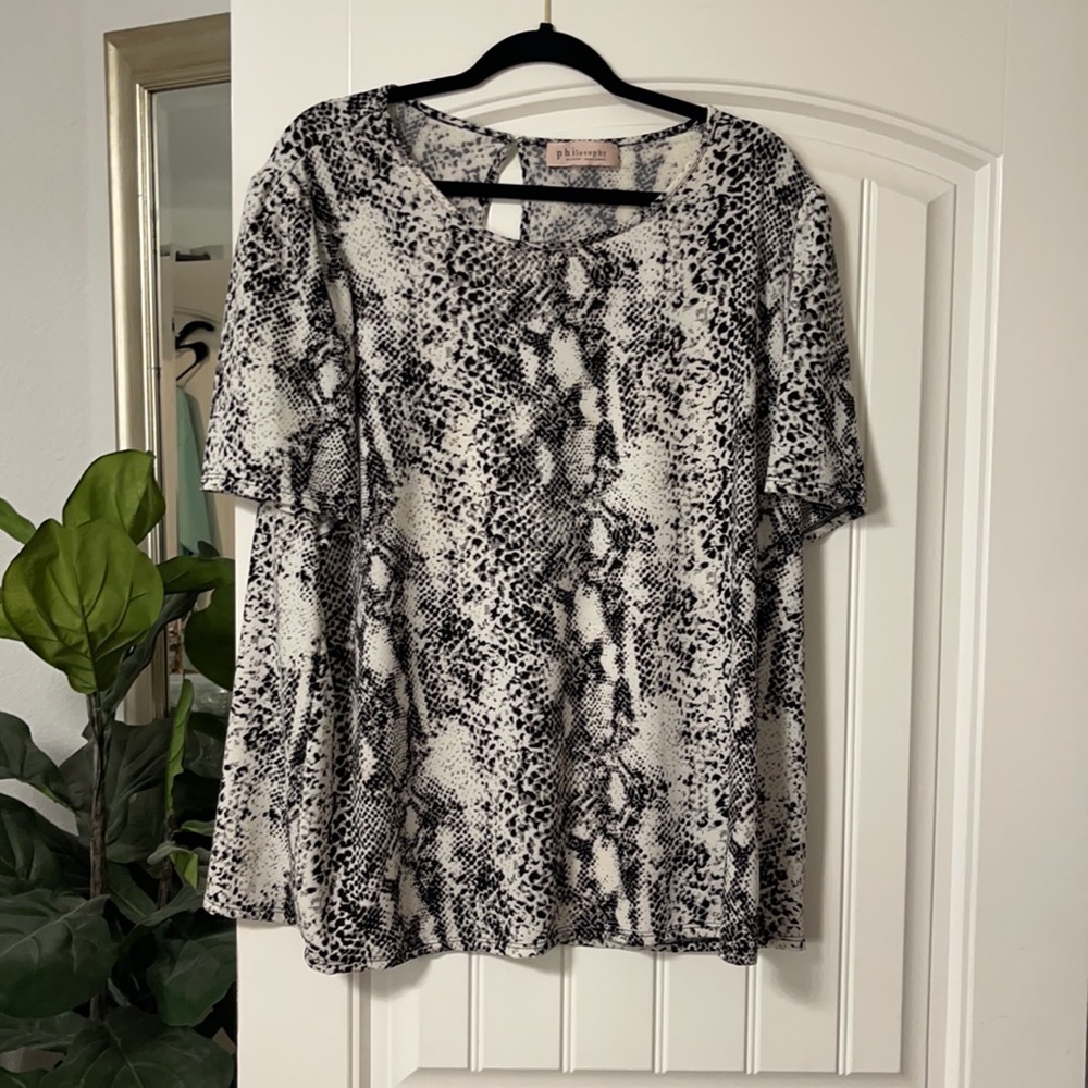 2X Philosophy snake skin short sleeve top